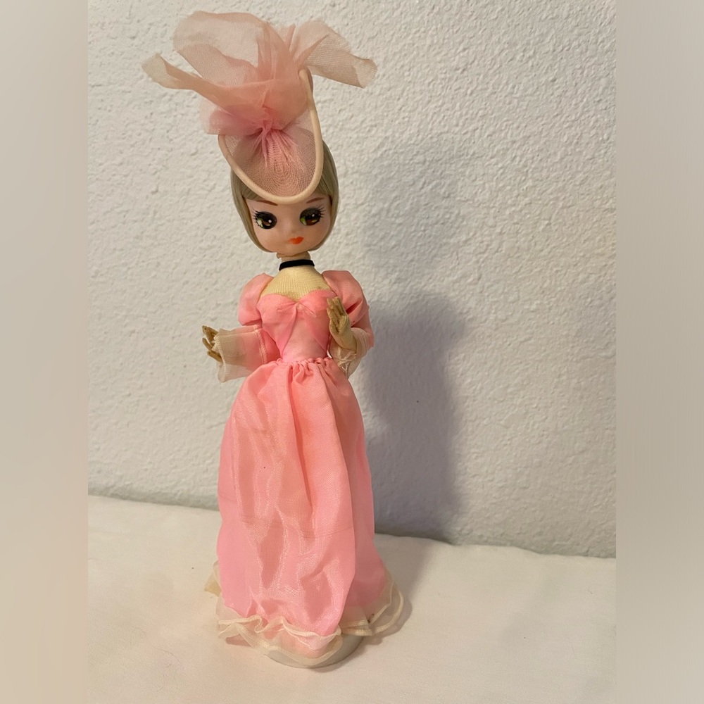 vintage Bradley Big Eye Doll/1960s Korean Doll